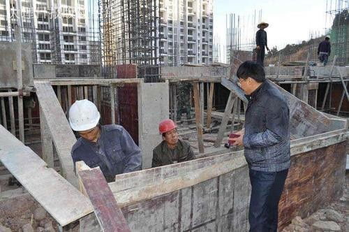 许昌市劳务员报考指南 条件、报名地点与所需材料详解